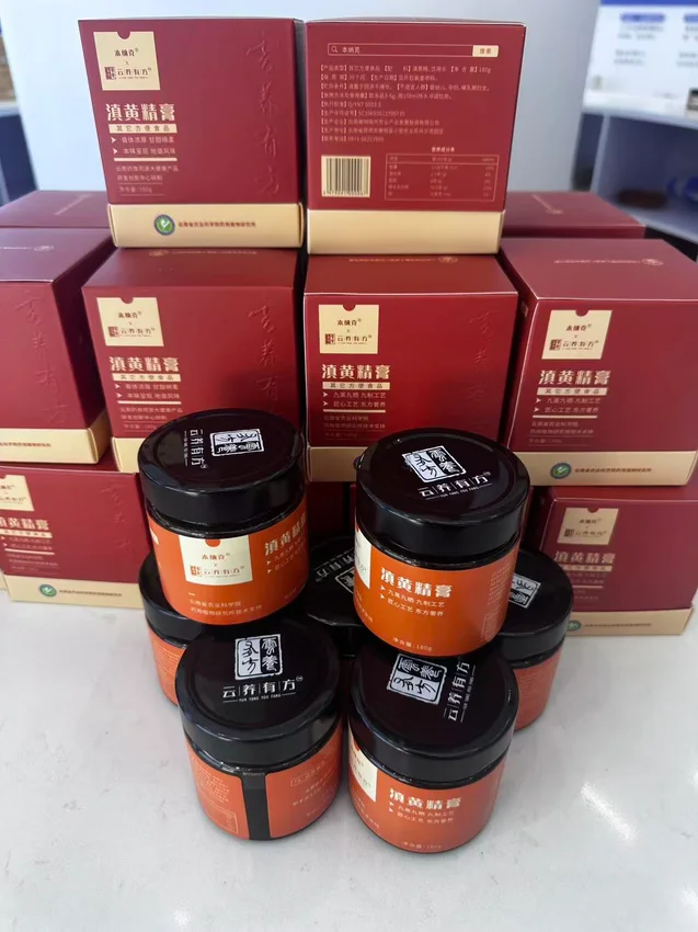 Jars and boxes of Polygonatum paste